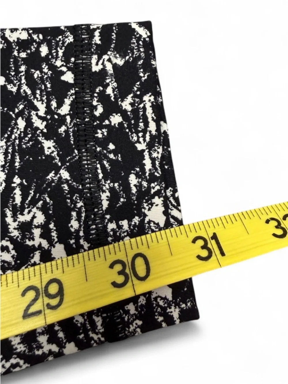 Lululemon Wunder Under Leggings Black White Abstract Print Size 6